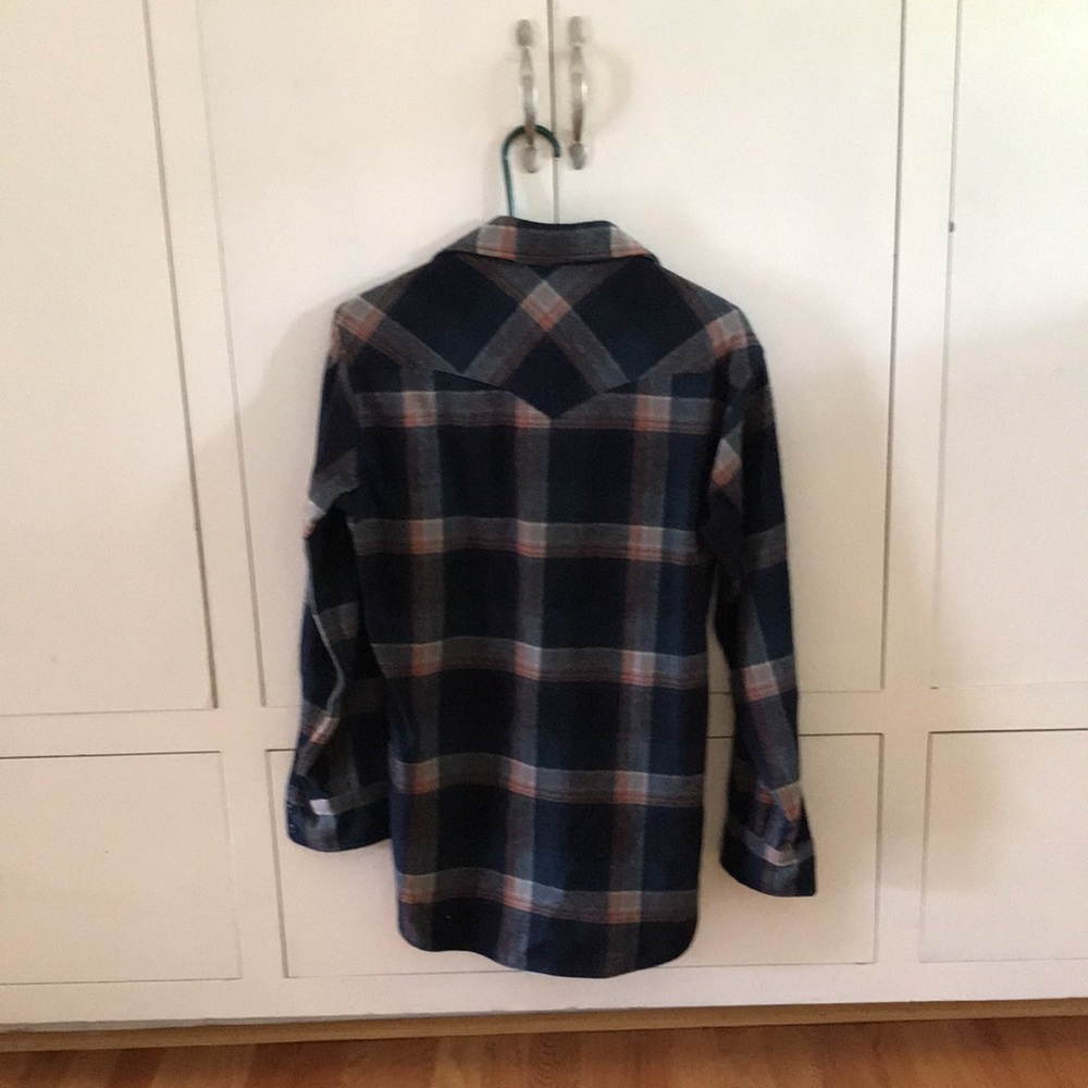 Pendleton men’s small button up - Picture 3 of 9